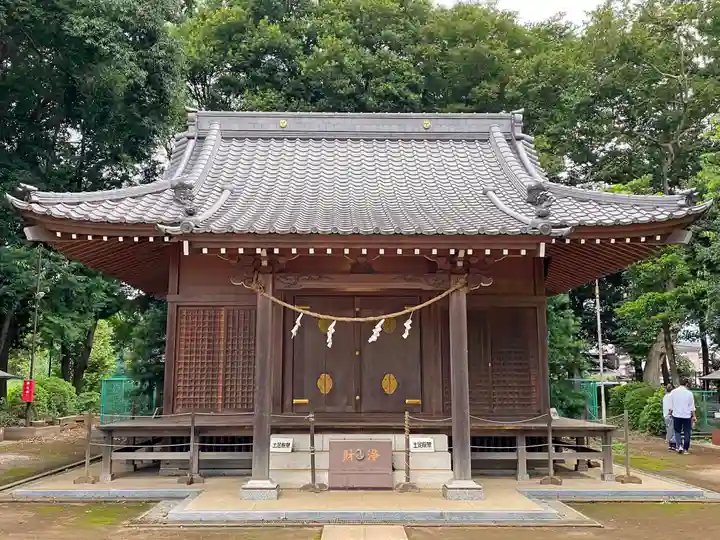 足立神社の本殿・本堂