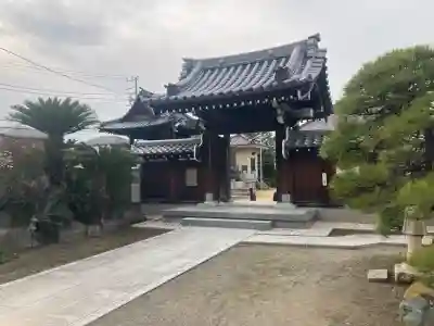 最願寺の{uncategorized: "未分類", other: "その他", undefined: "問題あり", building: "その他建物", grave: "お墓", sacred_gate: "鳥居", guardian: "狛犬", statue: "像", buddha: "仏像", history: "歴史", nature: "自然", garden: "庭園", animal: "動物", pagoda: "塔", temizu: "手水舎", mountain_gate: "山門・神門", sanctuary: "本殿・本堂", subordinate: "末社・摂社", art: "芸術", scenery: "景色", jizo: "地蔵", ema: "絵馬", goshuin: "御朱印", omikuji: "おみくじ", items: "授与品その他", amulet: "お守り", goshuincho: "御朱印帳", eats: "食事", festival: "お祭り", votive_dance: "神楽", shichigosan: "七五三参", wedding: "結婚式", experience: "体験その他", initially: "初詣", around: "周辺", anti_infection: "感染症対策"}