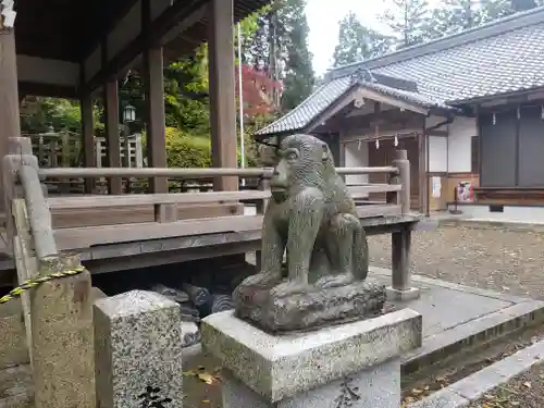 日吉神社の狛犬