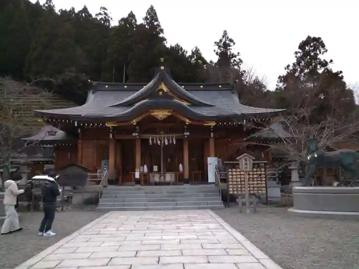 丹生川上神社(上社)の本殿・本堂