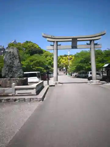 姫坂神社の{uncategorized: "未分類", other: "その他", undefined: "問題あり", building: "その他建物", grave: "お墓", sacred_gate: "鳥居", guardian: "狛犬", statue: "像", buddha: "仏像", history: "歴史", nature: "自然", garden: "庭園", animal: "動物", pagoda: "塔", temizu: "手水舎", mountain_gate: "山門・神門", sanctuary: "本殿・本堂", subordinate: "末社・摂社", art: "芸術", scenery: "景色", jizo: "地蔵", ema: "絵馬", goshuin: "御朱印", omikuji: "おみくじ", items: "授与品その他", amulet: "お守り", goshuincho: "御朱印帳", eats: "食事", festival: "お祭り", votive_dance: "神楽", shichigosan: "七五三参", wedding: "結婚式", experience: "体験その他", initially: "初詣", around: "周辺", anti_infection: "感染症対策"}