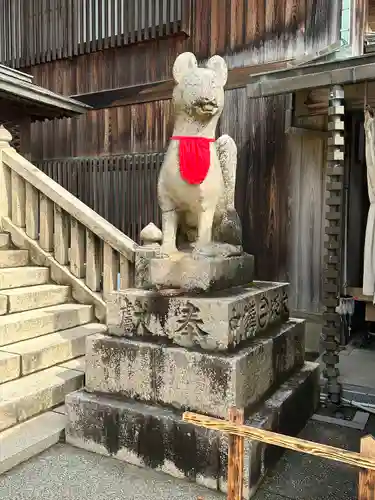 由加山 由加神社本宮の狛犬