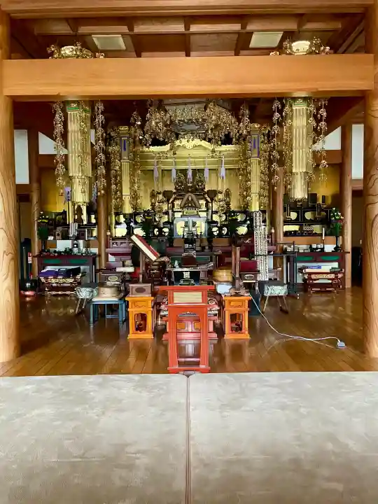 勧行寺の{uncategorized: "未分類", other: "その他", undefined: "問題あり", building: "その他建物", grave: "お墓", sacred_gate: "鳥居", guardian: "狛犬", statue: "像", buddha: "仏像", history: "歴史", nature: "自然", garden: "庭園", animal: "動物", pagoda: "塔", temizu: "手水舎", mountain_gate: "山門・神門", sanctuary: "本殿・本堂", subordinate: "末社・摂社", art: "芸術", scenery: "景色", jizo: "地蔵", ema: "絵馬", goshuin: "御朱印", omikuji: "おみくじ", items: "授与品その他", amulet: "お守り", goshuincho: "御朱印帳", eats: "食事", festival: "お祭り", votive_dance: "神楽", shichigosan: "七五三参", wedding: "結婚式", experience: "体験その他", initially: "初詣", around: "周辺", anti_infection: "感染症対策"}