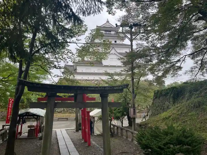 鶴ケ城稲荷神社のその他建物