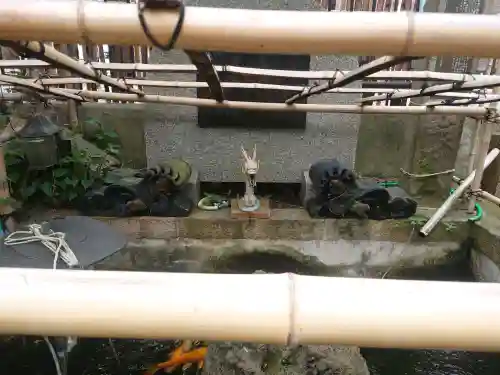 利田神社の{uncategorized: "未分類", other: "その他", undefined: "問題あり", building: "その他建物", grave: "お墓", sacred_gate: "鳥居", guardian: "狛犬", statue: "像", buddha: "仏像", history: "歴史", nature: "自然", garden: "庭園", animal: "動物", pagoda: "塔", temizu: "手水舎", mountain_gate: "山門・神門", sanctuary: "本殿・本堂", subordinate: "末社・摂社", art: "芸術", scenery: "景色", jizo: "地蔵", ema: "絵馬", goshuin: "御朱印", omikuji: "おみくじ", items: "授与品その他", amulet: "お守り", goshuincho: "御朱印帳", eats: "食事", festival: "お祭り", votive_dance: "神楽", shichigosan: "七五三参", wedding: "結婚式", experience: "体験その他", initially: "初詣", around: "周辺", anti_infection: "感染症対策"}