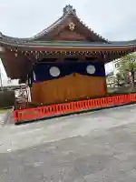 伏見稲荷大社御旅所の{uncategorized: "未分類", other: "その他", undefined: "問題あり", building: "その他建物", grave: "お墓", sacred_gate: "鳥居", guardian: "狛犬", statue: "像", buddha: "仏像", history: "歴史", nature: "自然", garden: "庭園", animal: "動物", pagoda: "塔", temizu: "手水舎", mountain_gate: "山門・神門", sanctuary: "本殿・本堂", subordinate: "末社・摂社", art: "芸術", scenery: "景色", jizo: "地蔵", ema: "絵馬", goshuin: "御朱印", omikuji: "おみくじ", items: "授与品その他", amulet: "お守り", goshuincho: "御朱印帳", eats: "食事", festival: "お祭り", votive_dance: "神楽", shichigosan: "七五三参", wedding: "結婚式", experience: "体験その他", initially: "初詣", around: "周辺", anti_infection: "感染症対策"}