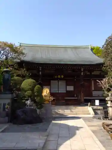 東覚寺の本殿・本堂