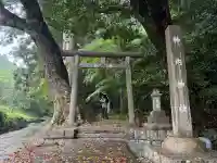 神内神社の{uncategorized: "未分類", other: "その他", undefined: "問題あり", building: "その他建物", grave: "お墓", sacred_gate: "鳥居", guardian: "狛犬", statue: "像", buddha: "仏像", history: "歴史", nature: "自然", garden: "庭園", animal: "動物", pagoda: "塔", temizu: "手水舎", mountain_gate: "山門・神門", sanctuary: "本殿・本堂", subordinate: "末社・摂社", art: "芸術", scenery: "景色", jizo: "地蔵", ema: "絵馬", goshuin: "御朱印", omikuji: "おみくじ", items: "授与品その他", amulet: "お守り", goshuincho: "御朱印帳", eats: "食事", festival: "お祭り", votive_dance: "神楽", shichigosan: "七五三参", wedding: "結婚式", experience: "体験その他", initially: "初詣", around: "周辺", anti_infection: "感染症対策"}