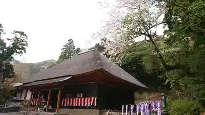 宝城坊の本殿・本堂