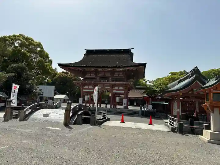 津島神社の山門・神門