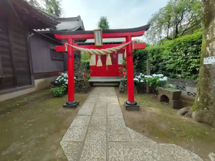 蓮沼氷川神社の末社・摂社