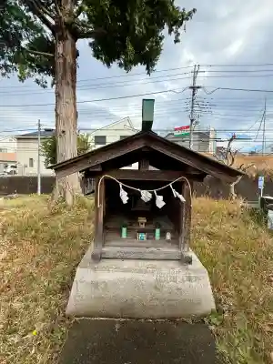 諏訪神社の{uncategorized: "未分類", other: "その他", undefined: "問題あり", building: "その他建物", grave: "お墓", sacred_gate: "鳥居", guardian: "狛犬", statue: "像", buddha: "仏像", history: "歴史", nature: "自然", garden: "庭園", animal: "動物", pagoda: "塔", temizu: "手水舎", mountain_gate: "山門・神門", sanctuary: "本殿・本堂", subordinate: "末社・摂社", art: "芸術", scenery: "景色", jizo: "地蔵", ema: "絵馬", goshuin: "御朱印", omikuji: "おみくじ", items: "授与品その他", amulet: "お守り", goshuincho: "御朱印帳", eats: "食事", festival: "お祭り", votive_dance: "神楽", shichigosan: "七五三参", wedding: "結婚式", experience: "体験その他", initially: "初詣", around: "周辺", anti_infection: "感染症対策"}