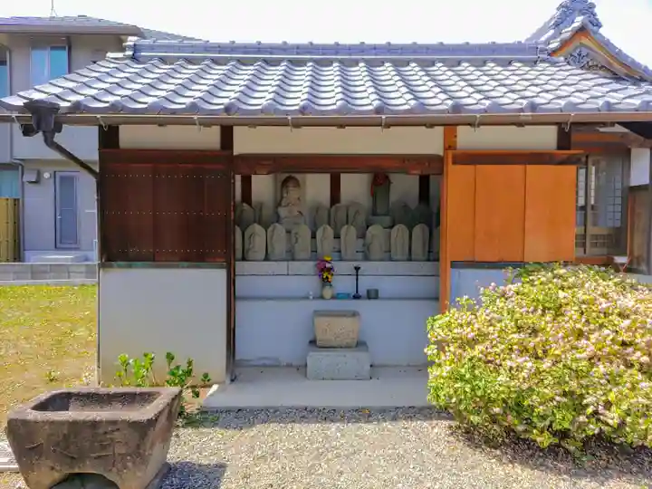 松栄寺の末社・摂社