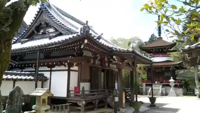 東南院の本殿・本堂