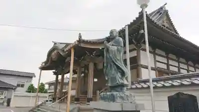 立圓寺の本殿・本堂
