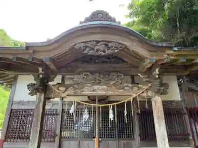 武内神社の本殿・本堂