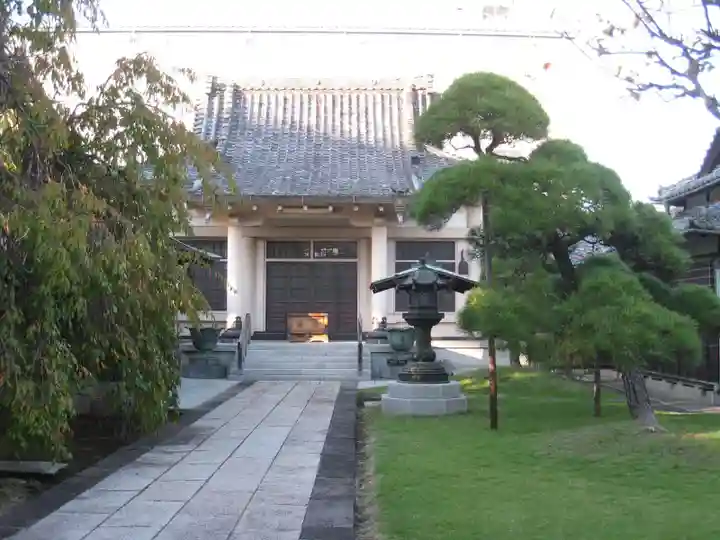 恵明寺の本殿・本堂