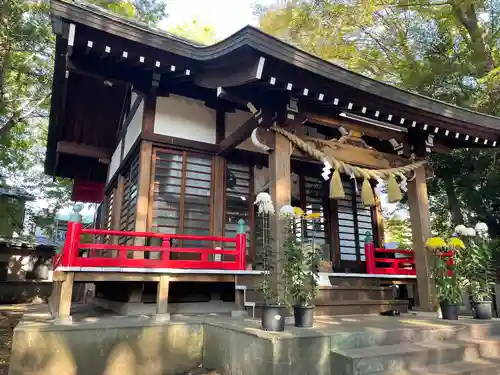 新田稲荷神社の本殿・本堂