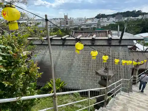 沖宮の本殿・本堂