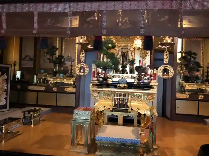 仏照寺の本殿