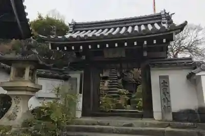聖林寺の山門・神門