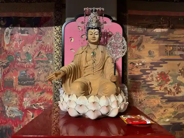 伊勢の国 四天王寺の{uncategorized: "未分類", other: "その他", undefined: "問題あり", building: "その他建物", grave: "お墓", sacred_gate: "鳥居", guardian: "狛犬", statue: "像", buddha: "仏像", history: "歴史", nature: "自然", garden: "庭園", animal: "動物", pagoda: "塔", temizu: "手水舎", mountain_gate: "山門・神門", sanctuary: "本殿・本堂", subordinate: "末社・摂社", art: "芸術", scenery: "景色", jizo: "地蔵", ema: "絵馬", goshuin: "御朱印", omikuji: "おみくじ", items: "授与品その他", amulet: "お守り", goshuincho: "御朱印帳", eats: "食事", festival: "お祭り", votive_dance: "神楽", shichigosan: "七五三参", wedding: "結婚式", experience: "体験その他", initially: "初詣", around: "周辺", anti_infection: "感染症対策"}