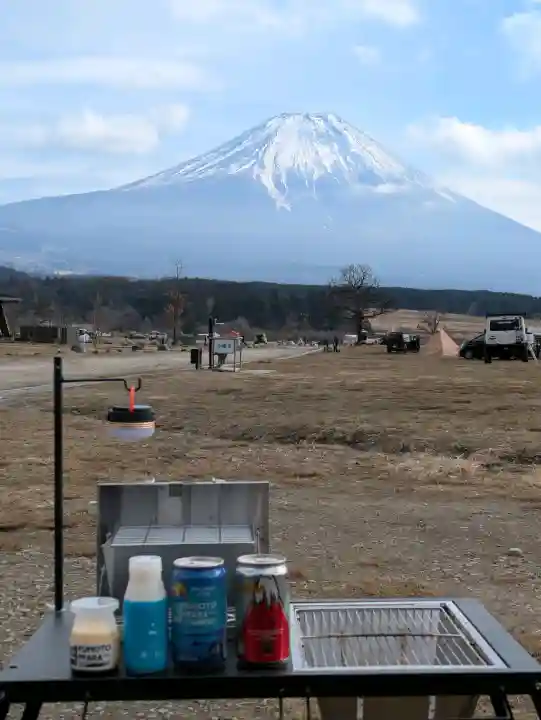 富士山本宮浅間大社の{uncategorized: "未分類", other: "その他", undefined: "問題あり", building: "その他建物", grave: "お墓", sacred_gate: "鳥居", guardian: "狛犬", statue: "像", buddha: "仏像", history: "歴史", nature: "自然", garden: "庭園", animal: "動物", pagoda: "塔", temizu: "手水舎", mountain_gate: "山門・神門", sanctuary: "本殿・本堂", subordinate: "末社・摂社", art: "芸術", scenery: "景色", jizo: "地蔵", ema: "絵馬", goshuin: "御朱印", omikuji: "おみくじ", items: "授与品その他", amulet: "お守り", goshuincho: "御朱印帳", eats: "食事", festival: "お祭り", votive_dance: "神楽", shichigosan: "七五三参", wedding: "結婚式", experience: "体験その他", initially: "初詣", around: "周辺", anti_infection: "感染症対策"}