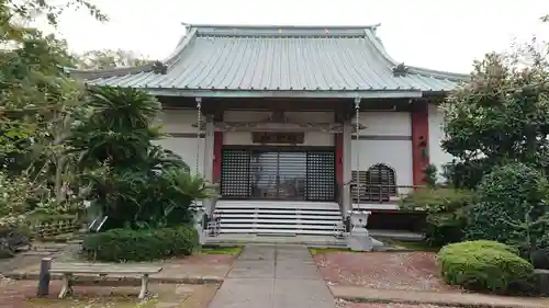 妙隆寺の本殿・本堂