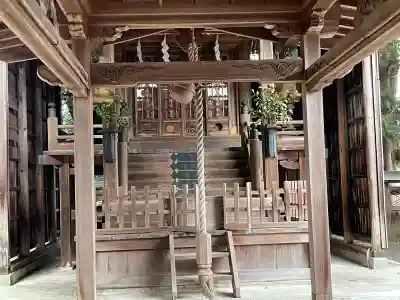 總社神社の{uncategorized: "未分類", other: "その他", undefined: "問題あり", building: "その他建物", grave: "お墓", sacred_gate: "鳥居", guardian: "狛犬", statue: "像", buddha: "仏像", history: "歴史", nature: "自然", garden: "庭園", animal: "動物", pagoda: "塔", temizu: "手水舎", mountain_gate: "山門・神門", sanctuary: "本殿・本堂", subordinate: "末社・摂社", art: "芸術", scenery: "景色", jizo: "地蔵", ema: "絵馬", goshuin: "御朱印", omikuji: "おみくじ", items: "授与品その他", amulet: "お守り", goshuincho: "御朱印帳", eats: "食事", festival: "お祭り", votive_dance: "神楽", shichigosan: "七五三参", wedding: "結婚式", experience: "体験その他", initially: "初詣", around: "周辺", anti_infection: "感染症対策"}