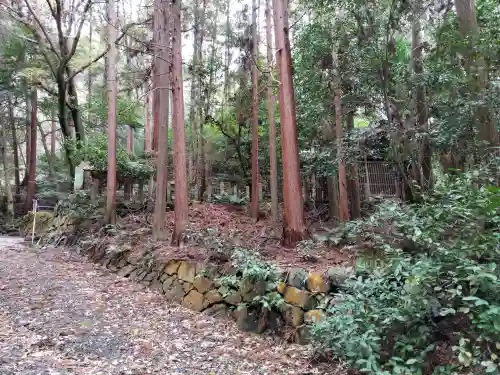 國狭槌神社の{uncategorized: "未分類", other: "その他", undefined: "問題あり", building: "その他建物", grave: "お墓", sacred_gate: "鳥居", guardian: "狛犬", statue: "像", buddha: "仏像", history: "歴史", nature: "自然", garden: "庭園", animal: "動物", pagoda: "塔", temizu: "手水舎", mountain_gate: "山門・神門", sanctuary: "本殿・本堂", subordinate: "末社・摂社", art: "芸術", scenery: "景色", jizo: "地蔵", ema: "絵馬", goshuin: "御朱印", omikuji: "おみくじ", items: "授与品その他", amulet: "お守り", goshuincho: "御朱印帳", eats: "食事", festival: "お祭り", votive_dance: "神楽", shichigosan: "七五三参", wedding: "結婚式", experience: "体験その他", initially: "初詣", around: "周辺", anti_infection: "感染症対策"}