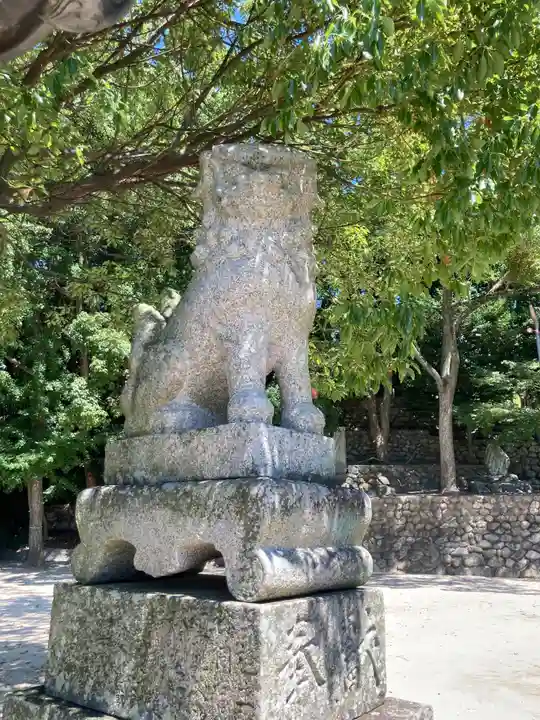 國津比古命神社の狛犬
