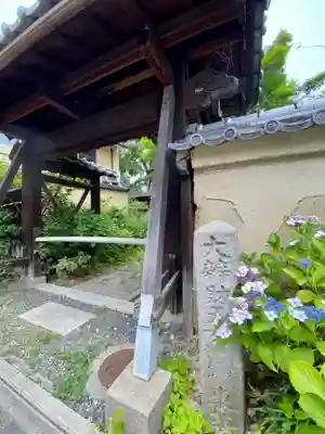 東北院の山門・神門