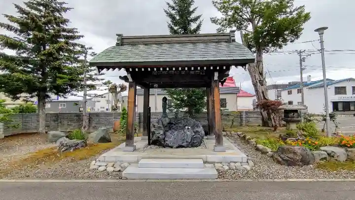 真言寺の手水舎