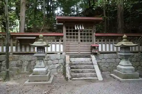 敢國神社の末社