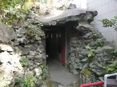 江島杉山神社の末社・摂社