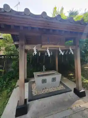 長井神社の手水舎