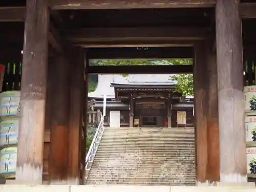 伊奈波神社の山門