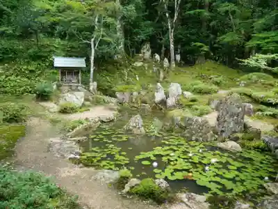 圓照寺の庭園
