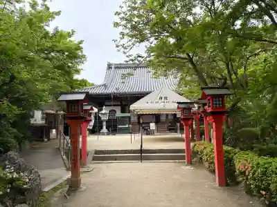 律院の{uncategorized: "未分類", other: "その他", undefined: "問題あり", building: "その他建物", grave: "お墓", sacred_gate: "鳥居", guardian: "狛犬", statue: "像", buddha: "仏像", history: "歴史", nature: "自然", garden: "庭園", animal: "動物", pagoda: "塔", temizu: "手水舎", mountain_gate: "山門・神門", sanctuary: "本殿・本堂", subordinate: "末社・摂社", art: "芸術", scenery: "景色", jizo: "地蔵", ema: "絵馬", goshuin: "御朱印", omikuji: "おみくじ", items: "授与品その他", amulet: "お守り", goshuincho: "御朱印帳", eats: "食事", festival: "お祭り", votive_dance: "神楽", shichigosan: "七五三参", wedding: "結婚式", experience: "体験その他", initially: "初詣", around: "周辺", anti_infection: "感染症対策"}