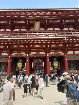 浅草寺の山門・神門