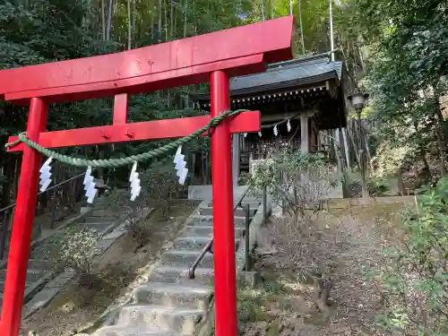 武州柿生琴平神社の{uncategorized: "未分類", other: "その他", undefined: "問題あり", building: "その他建物", grave: "お墓", sacred_gate: "鳥居", guardian: "狛犬", statue: "像", buddha: "仏像", history: "歴史", nature: "自然", garden: "庭園", animal: "動物", pagoda: "塔", temizu: "手水舎", mountain_gate: "山門・神門", sanctuary: "本殿・本堂", subordinate: "末社・摂社", art: "芸術", scenery: "景色", jizo: "地蔵", ema: "絵馬", goshuin: "御朱印", omikuji: "おみくじ", items: "授与品その他", amulet: "お守り", goshuincho: "御朱印帳", eats: "食事", festival: "お祭り", votive_dance: "神楽", shichigosan: "七五三参", wedding: "結婚式", experience: "体験その他", initially: "初詣", around: "周辺", anti_infection: "感染症対策"}