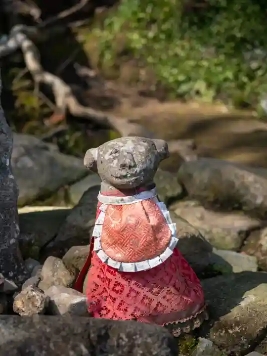 祐徳稲荷神社の{uncategorized: "未分類", other: "その他", undefined: "問題あり", building: "その他建物", grave: "お墓", sacred_gate: "鳥居", guardian: "狛犬", statue: "像", buddha: "仏像", history: "歴史", nature: "自然", garden: "庭園", animal: "動物", pagoda: "塔", temizu: "手水舎", mountain_gate: "山門・神門", sanctuary: "本殿・本堂", subordinate: "末社・摂社", art: "芸術", scenery: "景色", jizo: "地蔵", ema: "絵馬", goshuin: "御朱印", omikuji: "おみくじ", items: "授与品その他", amulet: "お守り", goshuincho: "御朱印帳", eats: "食事", festival: "お祭り", votive_dance: "神楽", shichigosan: "七五三参", wedding: "結婚式", experience: "体験その他", initially: "初詣", around: "周辺", anti_infection: "感染症対策"}