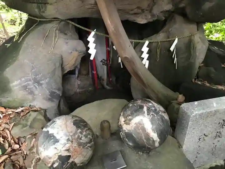 田縣神社の末社・摂社