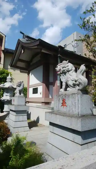 羽黒神社の狛犬
