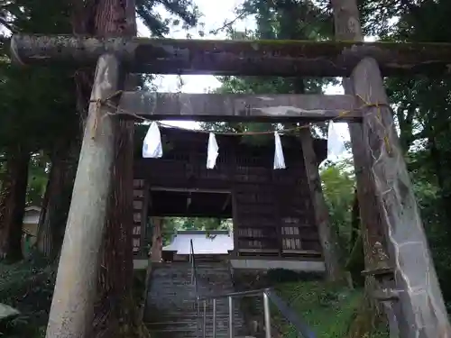 石楯尾神社の鳥居