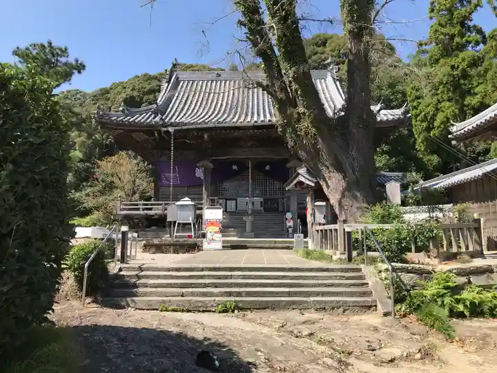 常楽寺の本殿・本堂