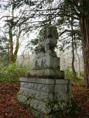 戸隠神社奥社の狛犬