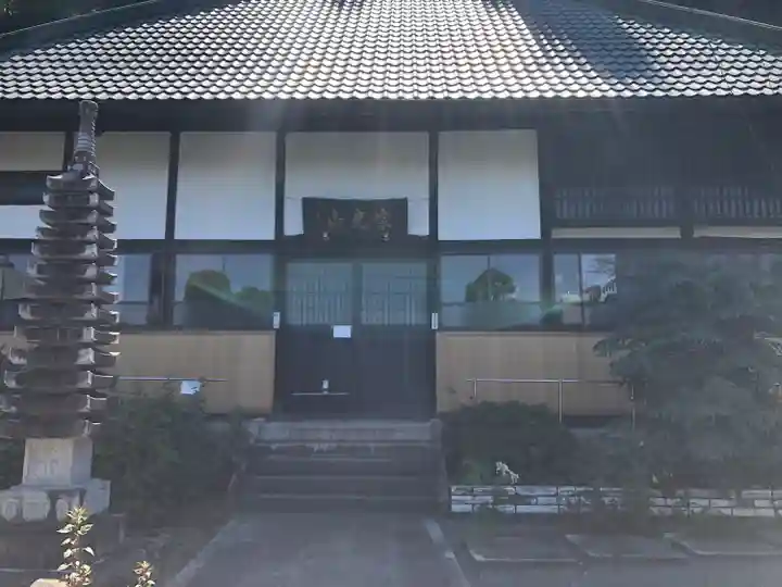 玉巌寺の本殿・本堂