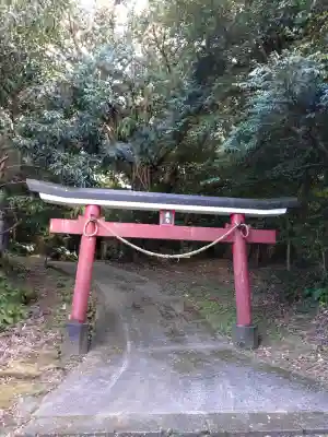厳島神社の{uncategorized: "未分類", other: "その他", undefined: "問題あり", building: "その他建物", grave: "お墓", sacred_gate: "鳥居", guardian: "狛犬", statue: "像", buddha: "仏像", history: "歴史", nature: "自然", garden: "庭園", animal: "動物", pagoda: "塔", temizu: "手水舎", mountain_gate: "山門・神門", sanctuary: "本殿・本堂", subordinate: "末社・摂社", art: "芸術", scenery: "景色", jizo: "地蔵", ema: "絵馬", goshuin: "御朱印", omikuji: "おみくじ", items: "授与品その他", amulet: "お守り", goshuincho: "御朱印帳", eats: "食事", festival: "お祭り", votive_dance: "神楽", shichigosan: "七五三参", wedding: "結婚式", experience: "体験その他", initially: "初詣", around: "周辺", anti_infection: "感染症対策"}