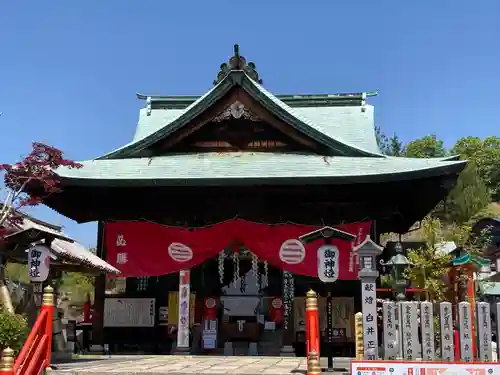白崎八幡宮の本殿・本堂